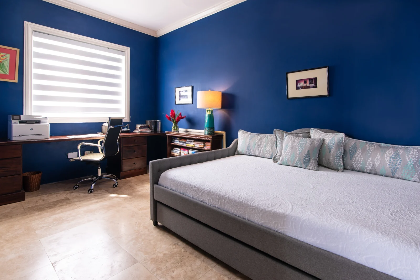 Office with daybed and desk
